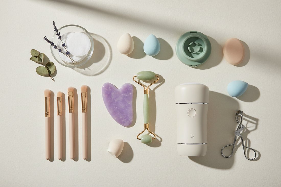 Les accessoires beauté indispensables pour une routine efficace